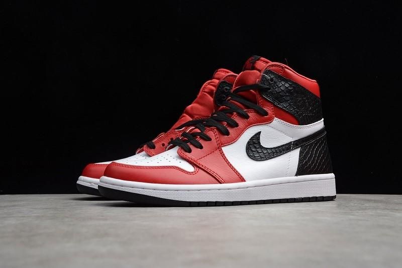 Air Jordan 1 AJ1 Retro High - Satin Snake