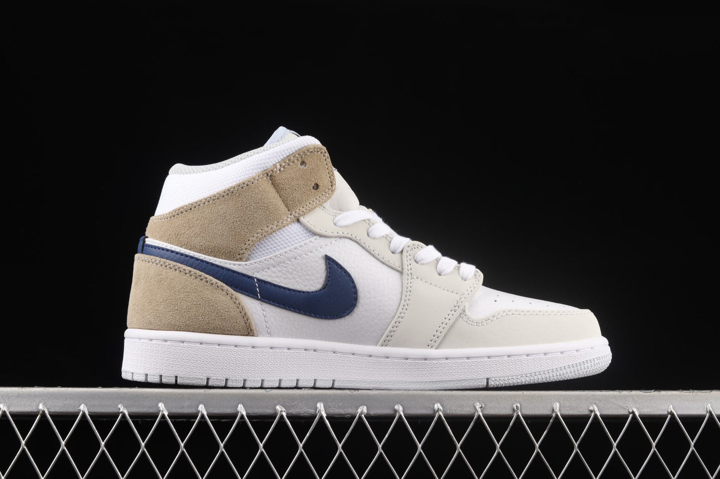 Air Jordan 1 AJ1 Mid – Tan Suede