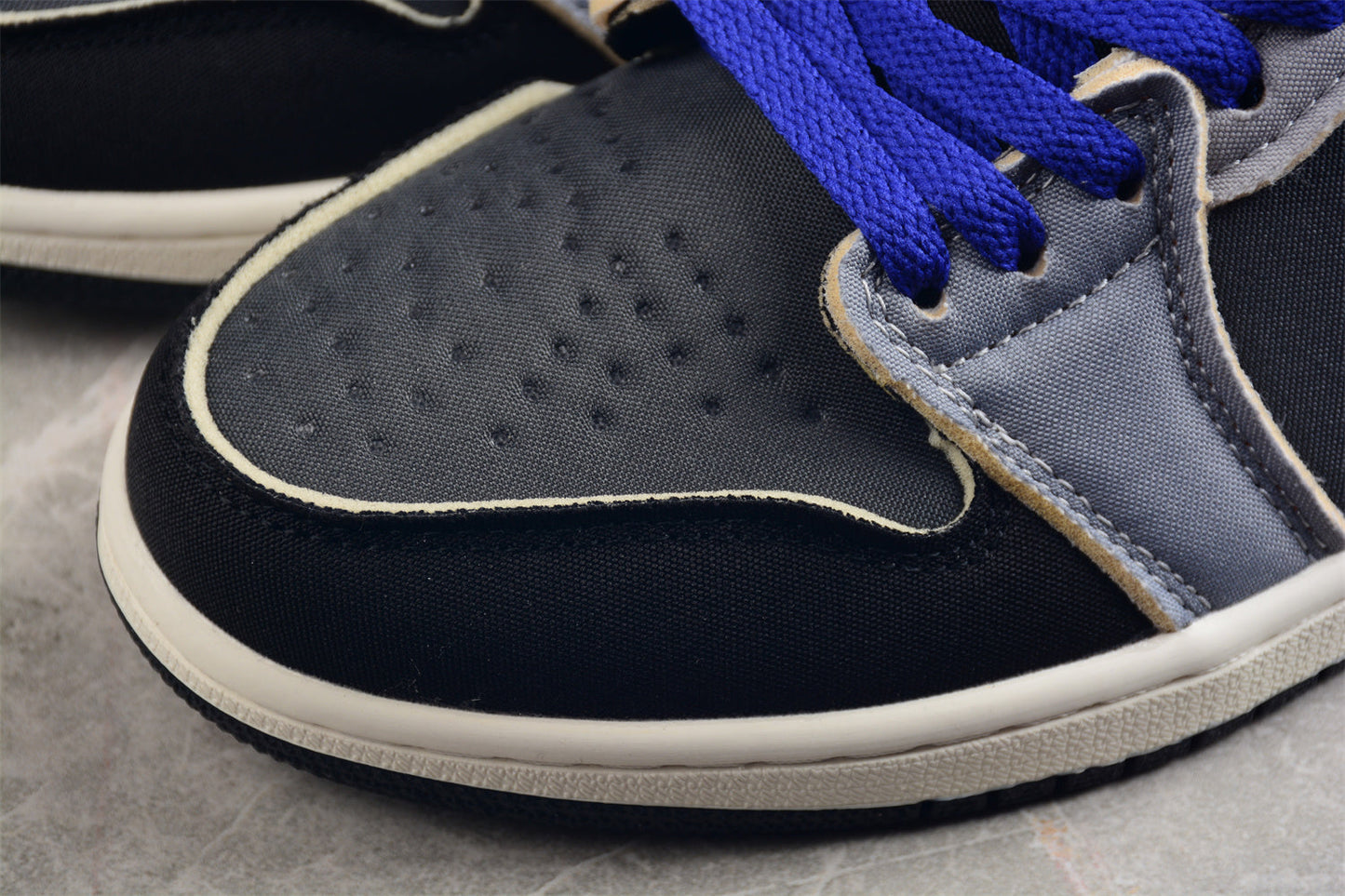 Air Jordan 1 AJ1 Low – Dark Smoke Grey