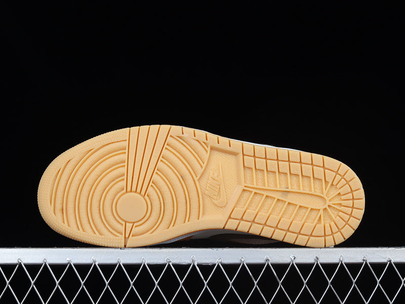 Air Jordan 1 AJ1 Low – Light Curry