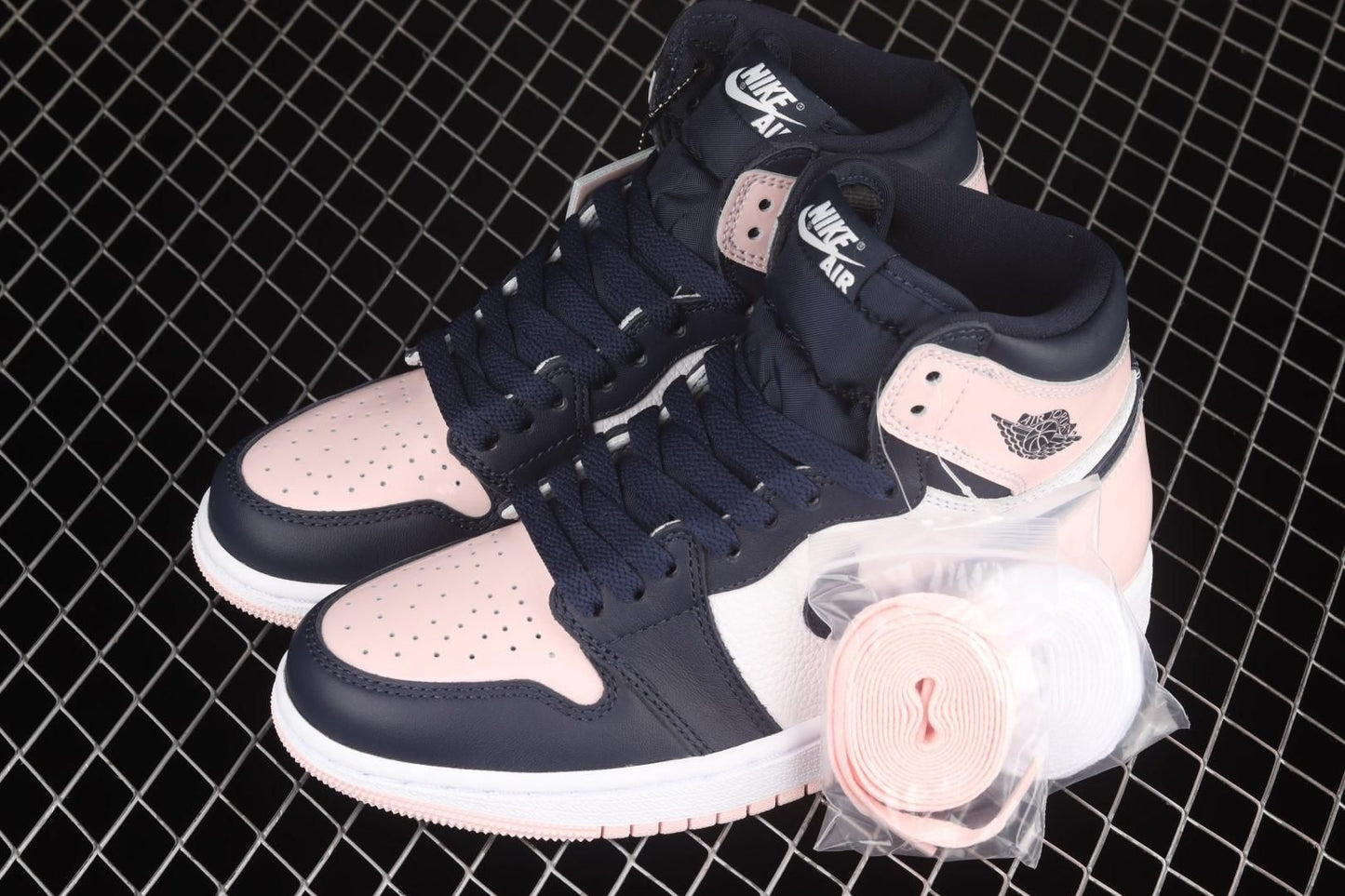 Air Jordan 1 AJ1 Retro High - Atmosphere