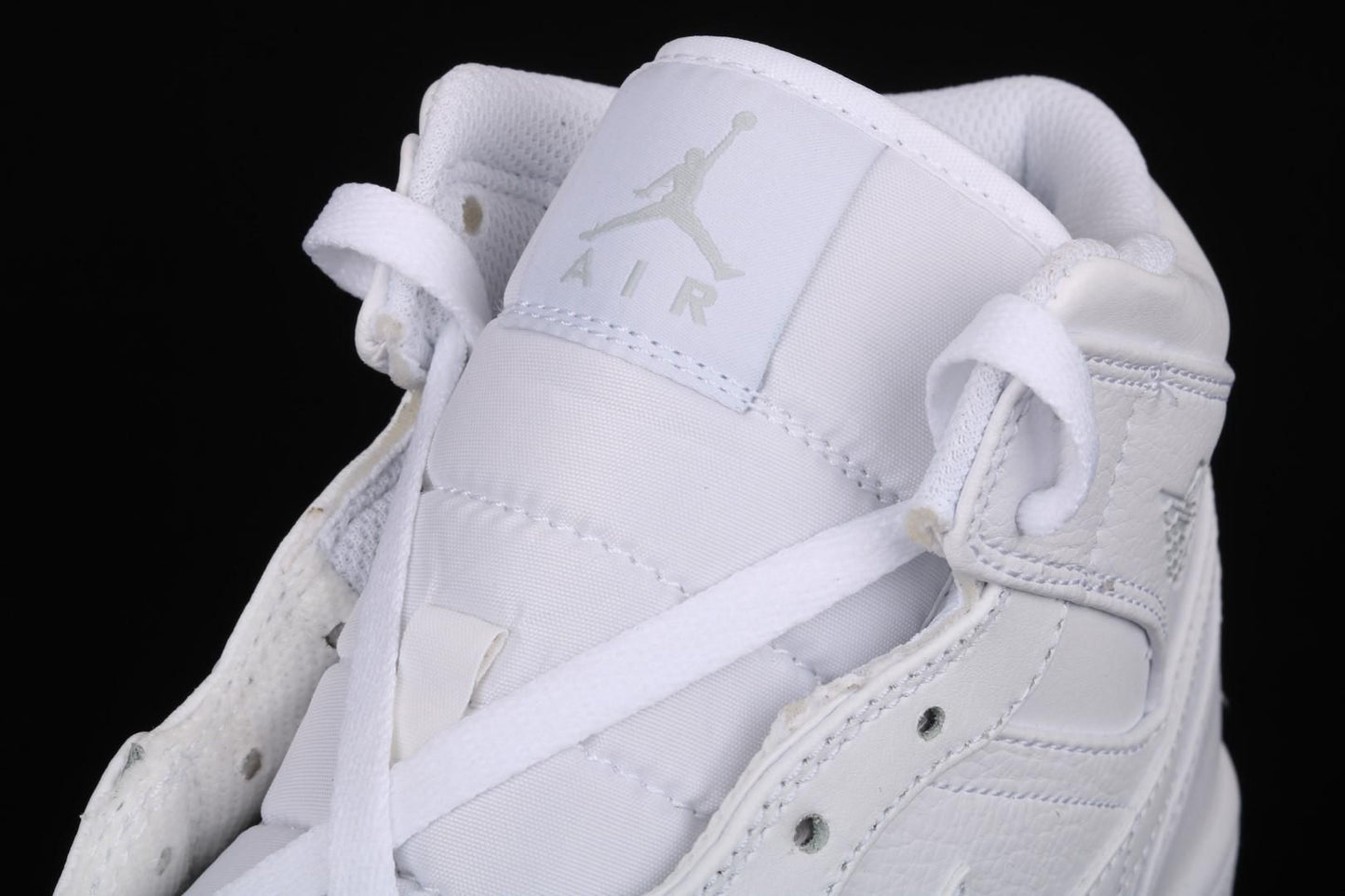 Air Jordan 1 AJ1 Mid – White/Cool Grey