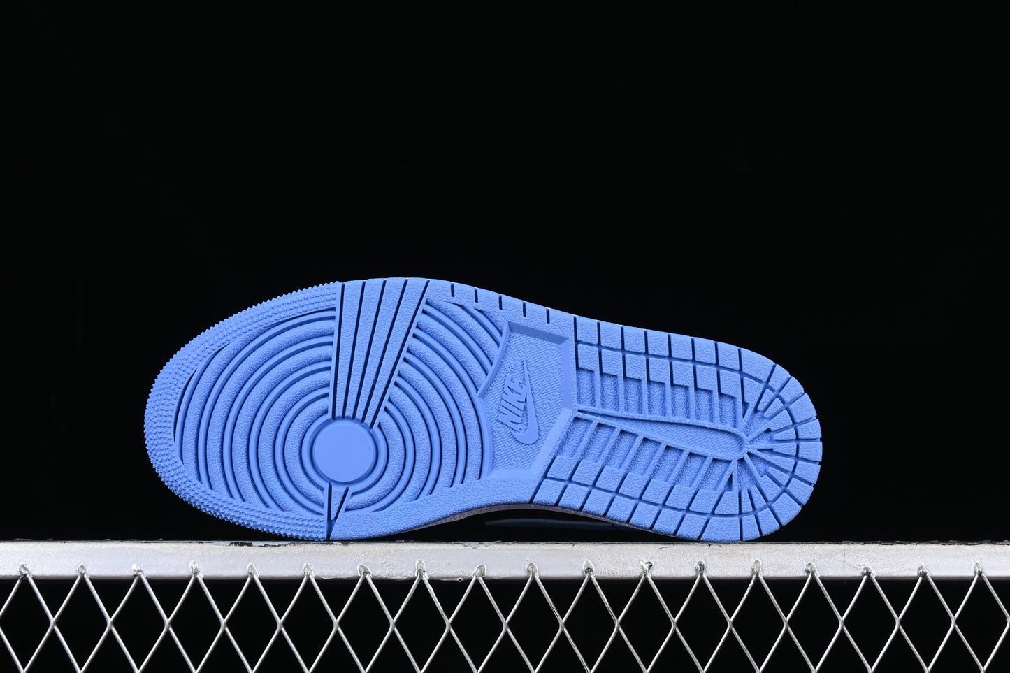 Air Jordan 1 AJ1 Low – Black University Blue