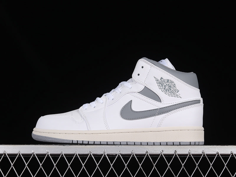 Air Jordan 1 AJ1 mid - NATURAL GREY