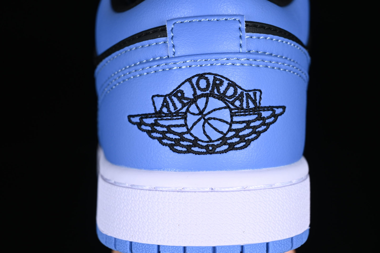 Air Jordan 1 AJ1 Low – Black University Blue