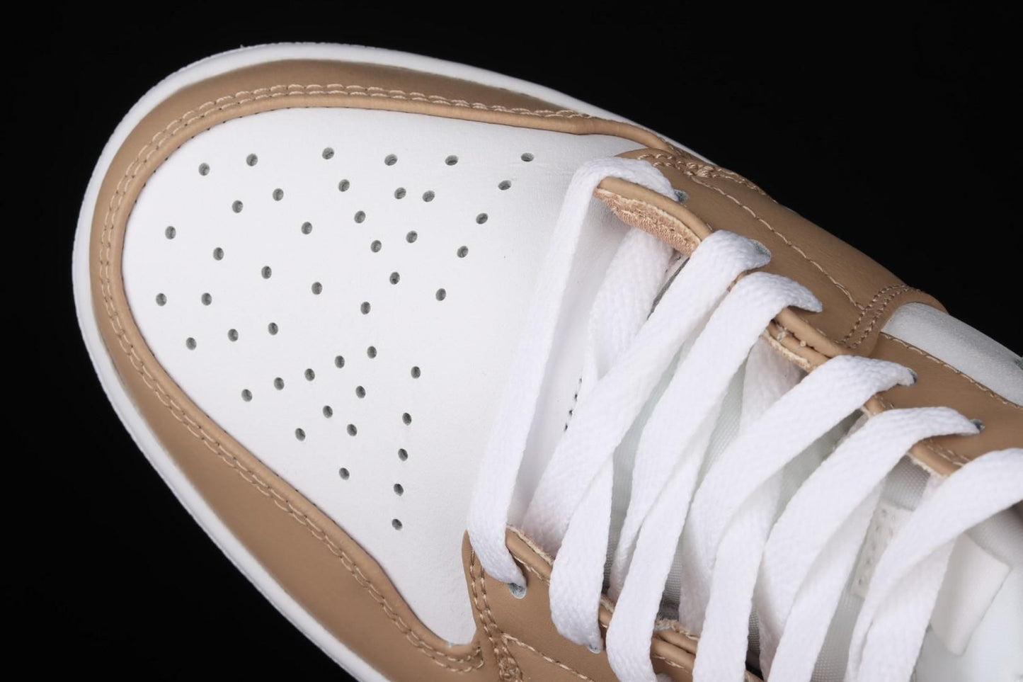 Air Jordan 1 AJ1 Mid – Tan Gum