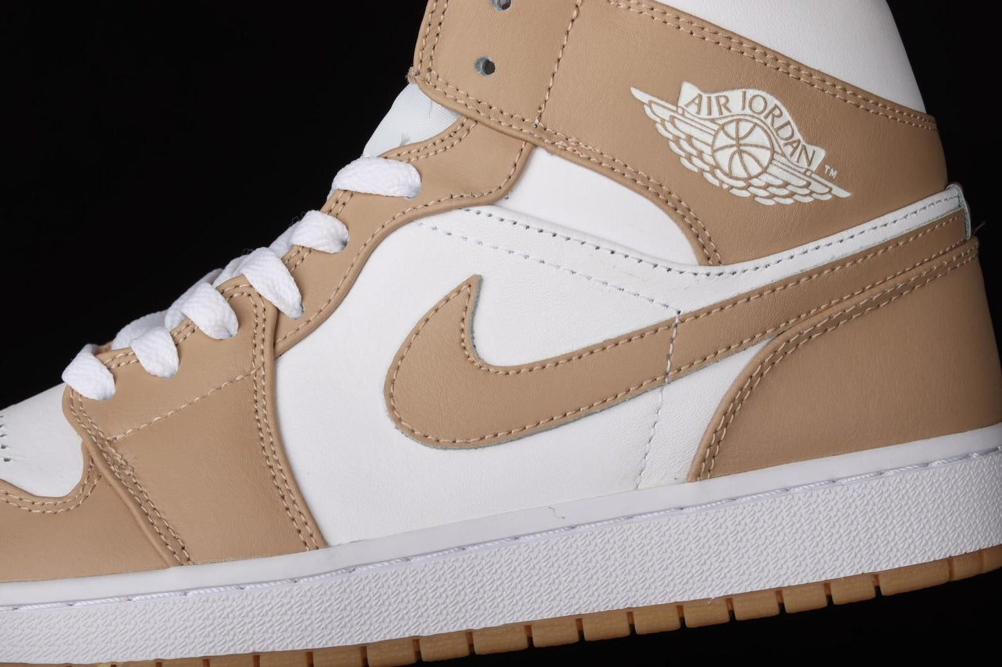Air Jordan 1 AJ1 Mid – Tan Gum
