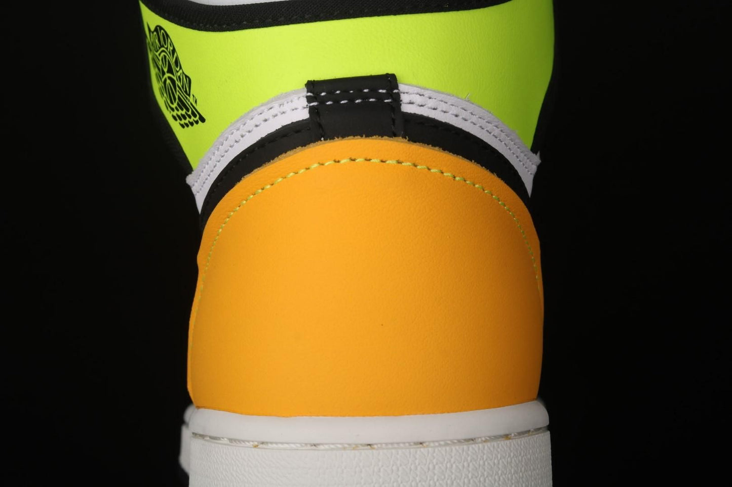 Air Jordan 1 AJ1 Retro High - Volt Gold