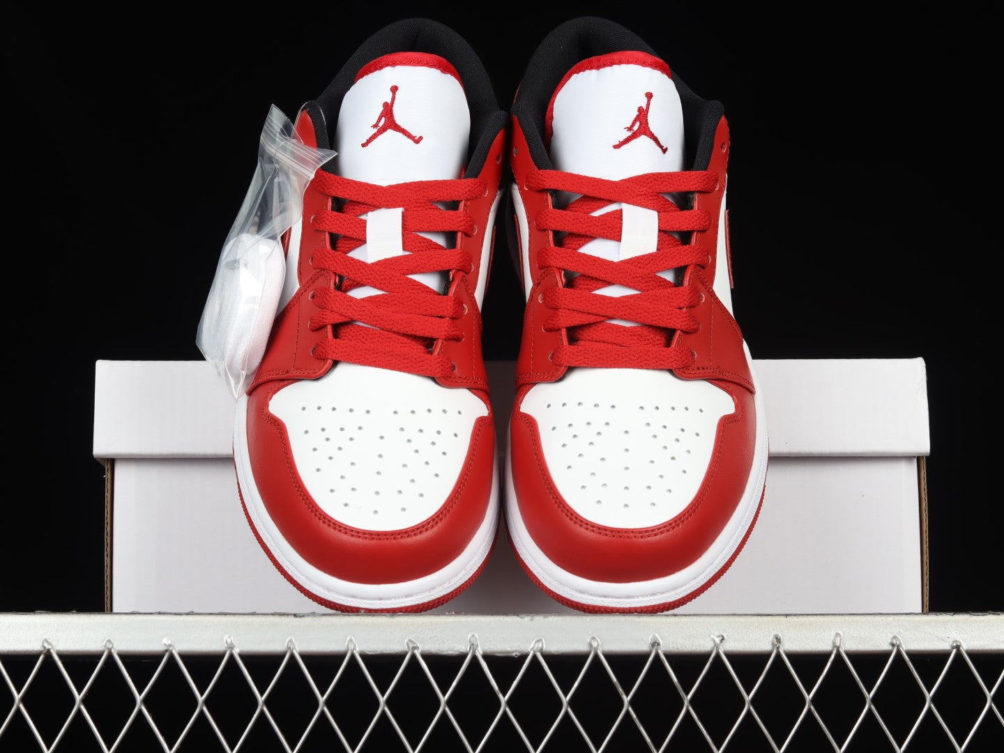Air Jordan 1 AJ1 Low – Reverse Black Toe