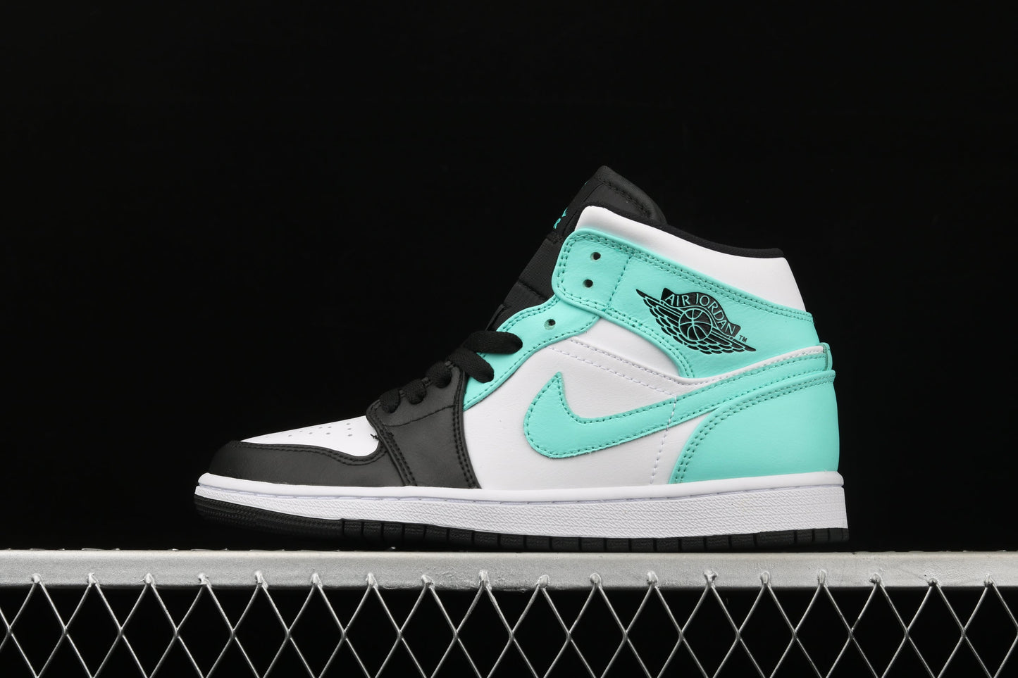 Air Jordan 1 AJ1 Mid Tropical Twist – Igloo