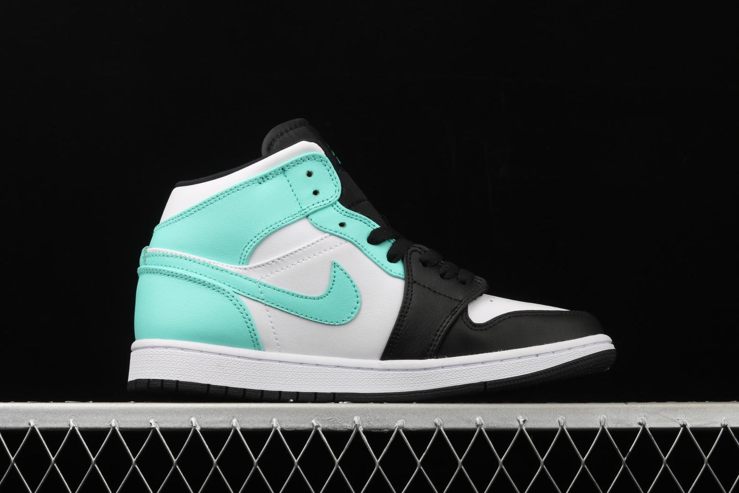 Air Jordan 1 AJ1 Mid Tropical Twist – Igloo