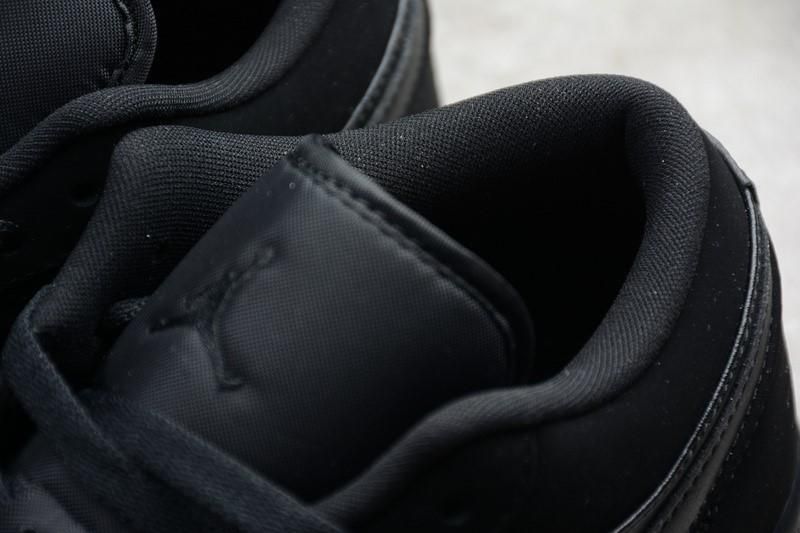Air Jordan 1 AJ1 Retro Low – Triple Black