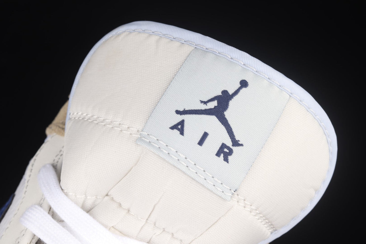 Air Jordan 1 AJ1 Mid – Tan Suede