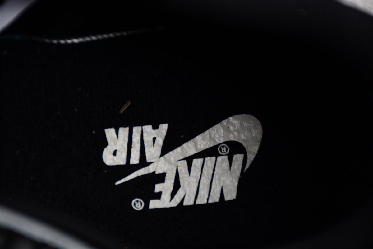 Air Jordan 1 AJ1 Low – Black Cement